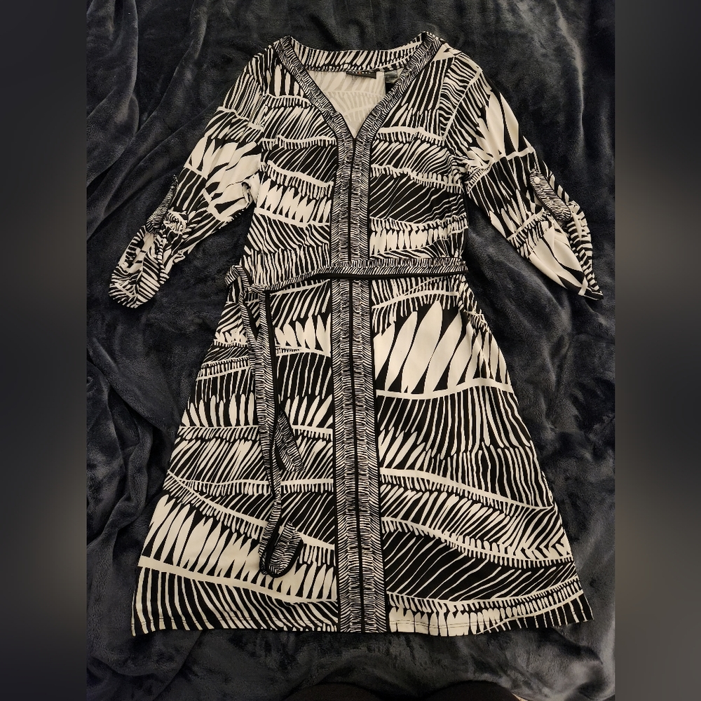AXCESS Black and white dress, Size Lg